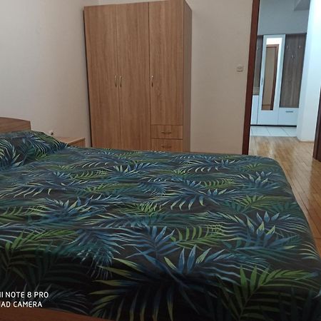 Panimis Apartment Skopje Bagian luar foto